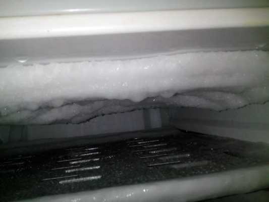 冰柜下部有霜上部没有