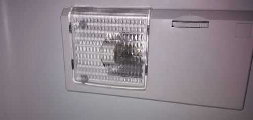 冰箱灯带安装 冰箱灯罩怎么换灯带