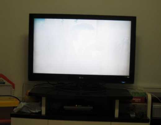 电视机白屏是怎么回事_电视机白屏怎么调回来