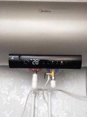 美的电热水器提示e2（美的电热水器提示e0地线带电故障）