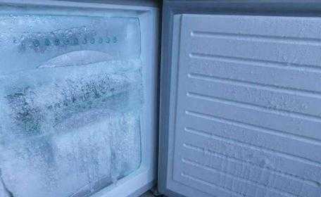 冰箱冰很厚是什么原因 为什么冰箱的时候非常厚