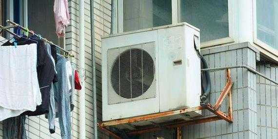 空调制冷外机不转?