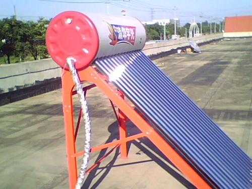 太阳能热水器要防雷吗,太阳能热水器要装避雷针吗? 