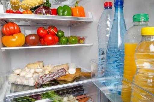 为什么冰箱里的饮料拿出来会结冰 冰箱饮料为什么结冰