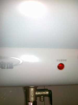 美的热水器防电墙灯亮_美的热水器防电墙灯亮手摸后就不亮了